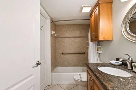 Ocean Views from Your Private Balcony! Sunglow Resort 704 by Brightwild Apartment in Daytona Beach Shores