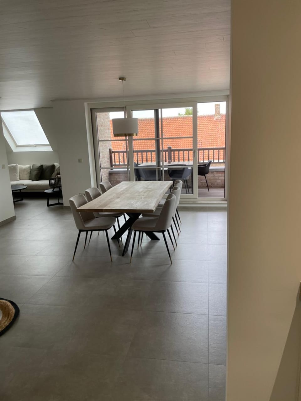 Seating area, Dining area