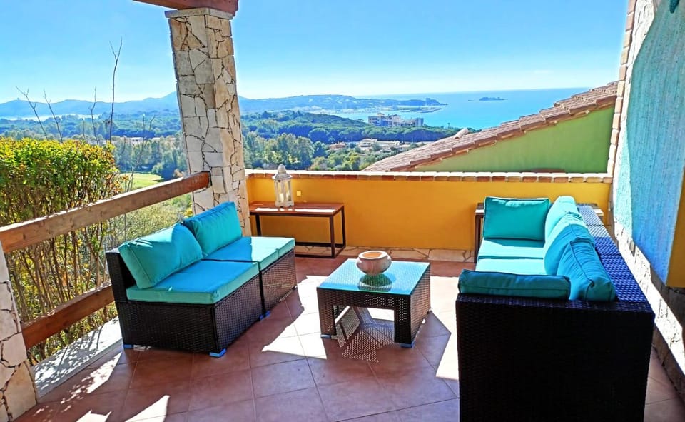 Patio, Day, Natural landscape, View (from property/room), Balcony/Terrace