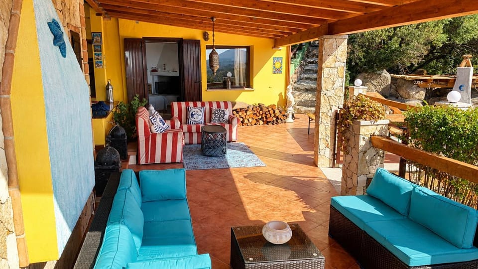Villa Bellavista By La Via Del Mare Viaggi e Vacanze House in Sardinia