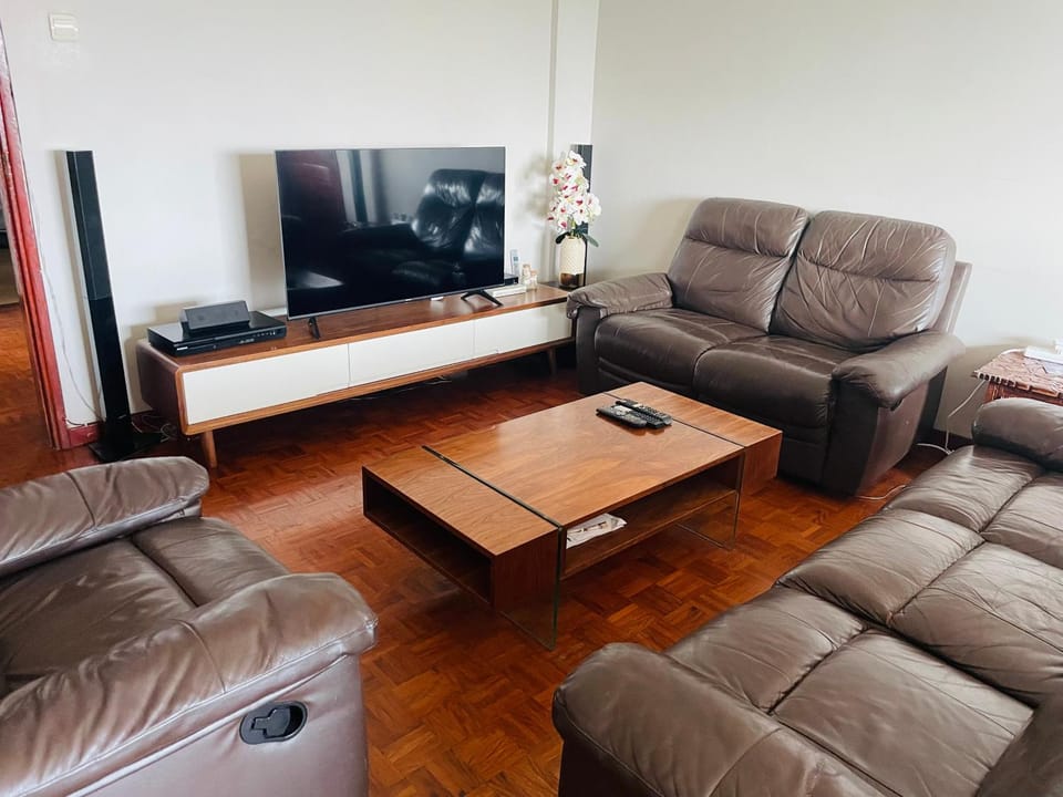 Communal lounge/ TV room, Living room