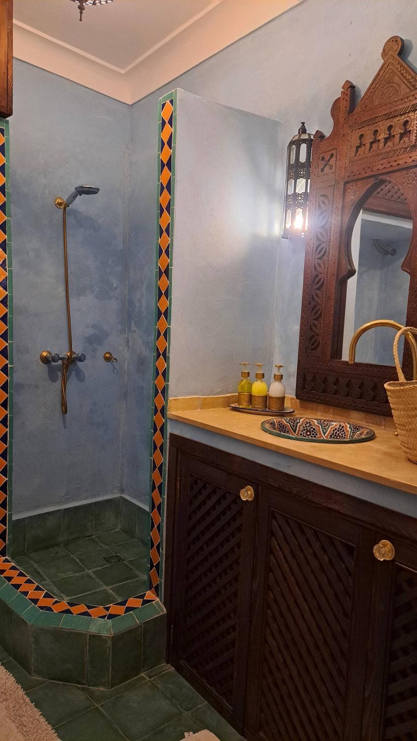 Shower, Bathroom
