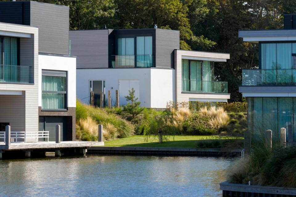 Property building, Garden, Garden view, River view