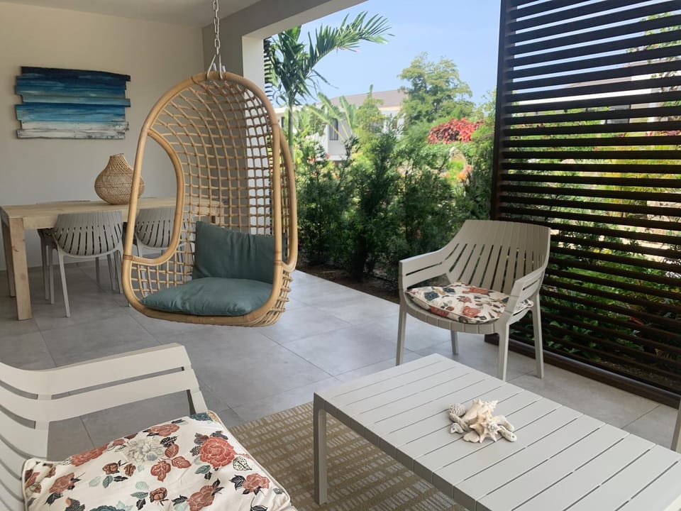 Patio, Balcony/Terrace, Seating area