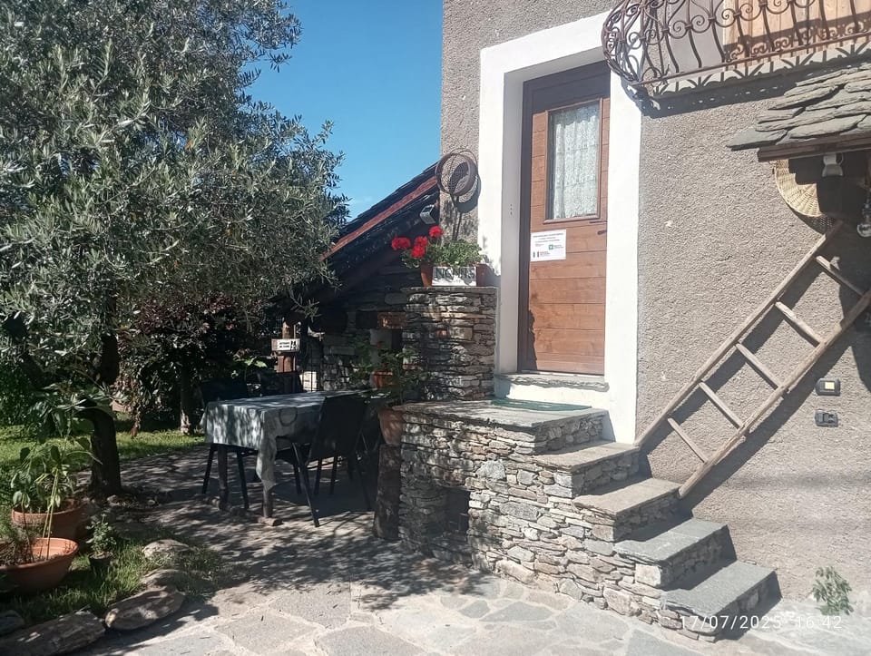 ROSINA HOUSE e CHALET Bed and Breakfast in Colico