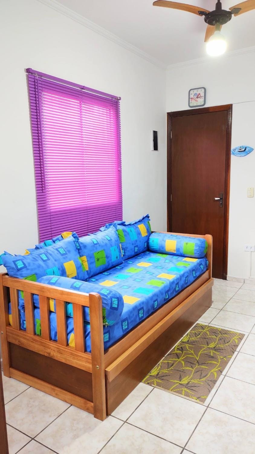 Apartamento Ubatuba - Praia Grande - 220m da Praia - Com Garagem Privativa Apartment in Ubatuba