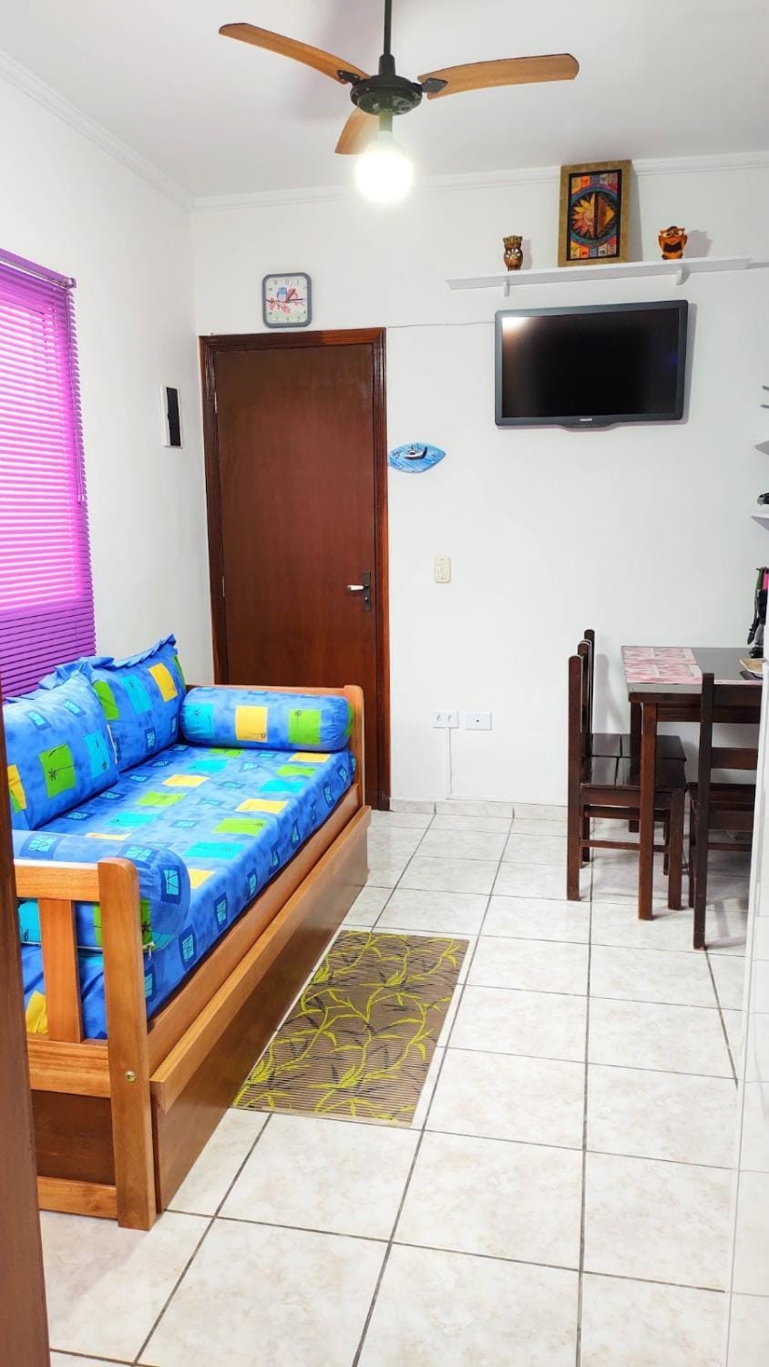 Apartamento Ubatuba - Praia Grande - 220m da Praia - Com Garagem Privativa Apartment in Ubatuba