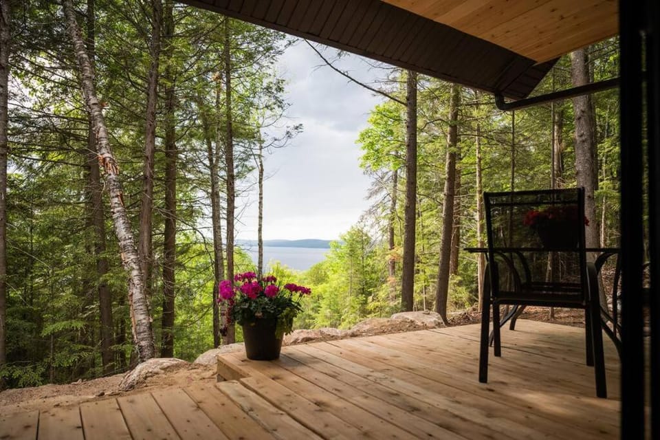 Private Cliffside Chalet Nestled in Nature With Western Sunsets & Waterfront Access Near Algonquin Park- Pass Included Chalet in Madawaska Valley