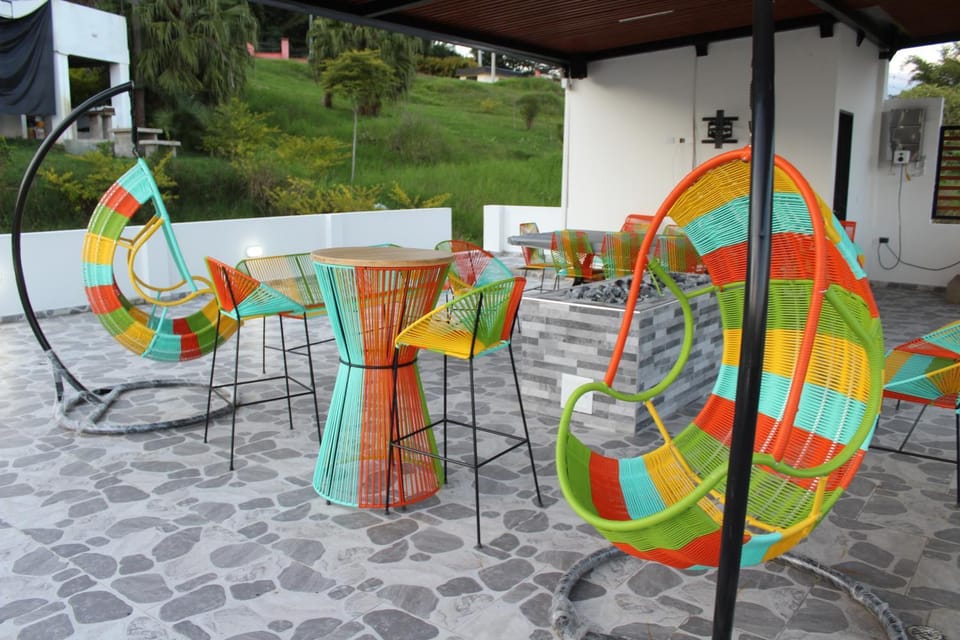 Nueva, Moderna casa en Silvania con Jacuzzi House in Cundinamarca, Colombia