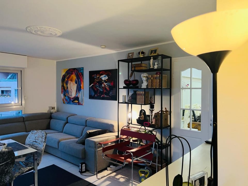 Monaco Stunning Sea Views, Larvotto beach, Terrace, 2 bedrooms, 2 bathrooms, up to 6 person, lift, 1st floor Apartment in Monaco