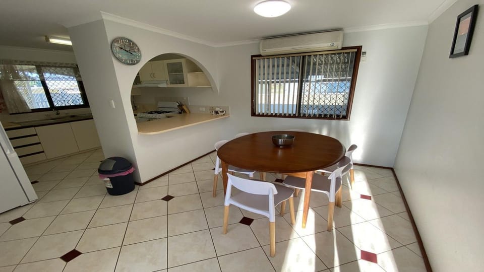 Saltaire, 27 Lesueur Drive House in Jurien Bay