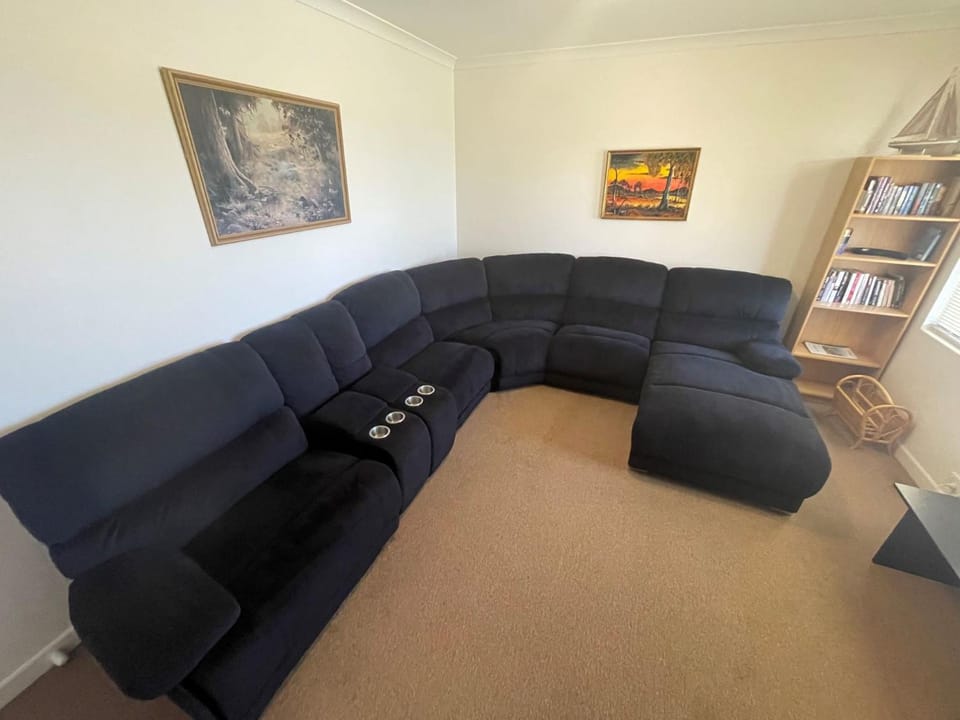 Communal lounge/ TV room, TV and multimedia, Living room, Seating area