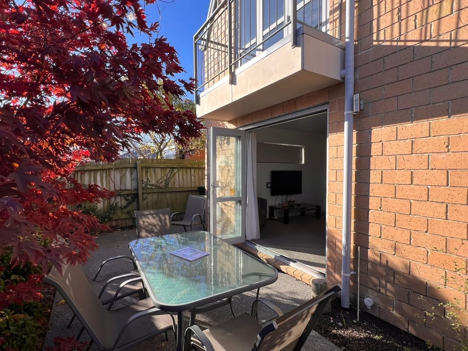 Property building, Patio, Patio, Autumn