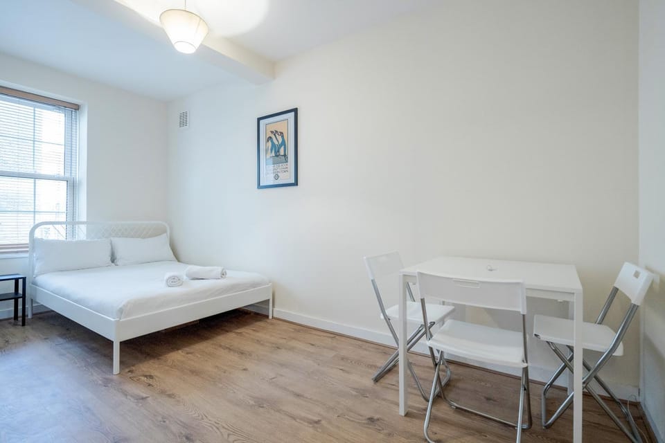 APlaceToStay Central London Apartment, Zone 1 LIV Vacation rental in London Borough of Southwark