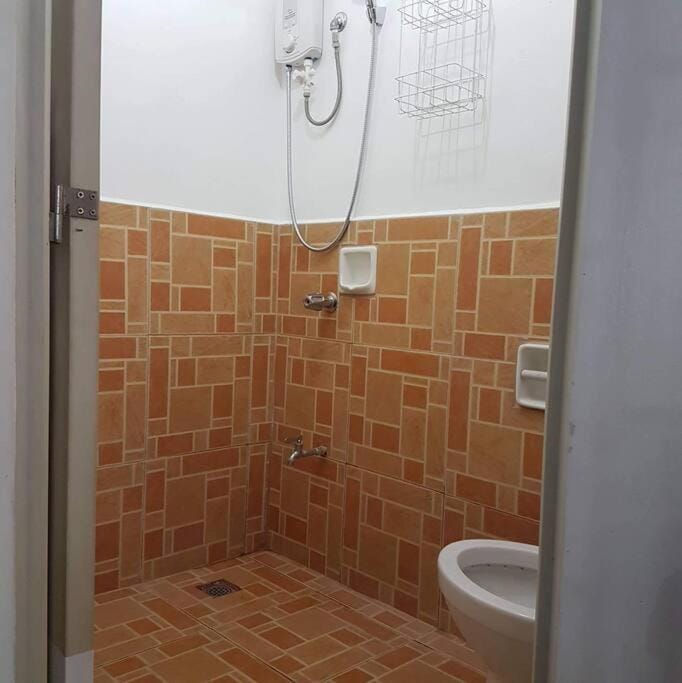 2-storey house san pedro laguna belinda condotel 3 Apartment in Calabarzon