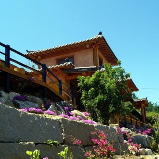 Saranbang Pension House in Gyeonggi-do