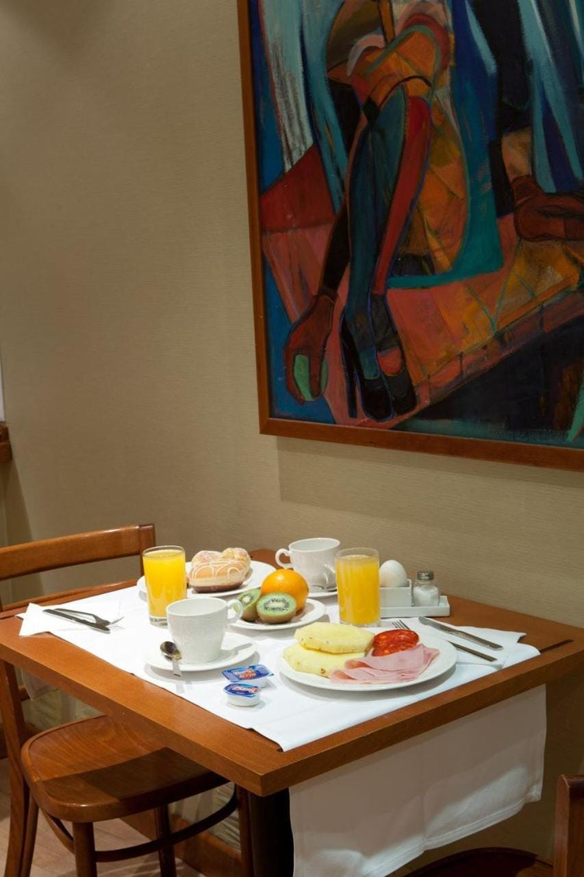 Food and drinks, Buffet breakfast