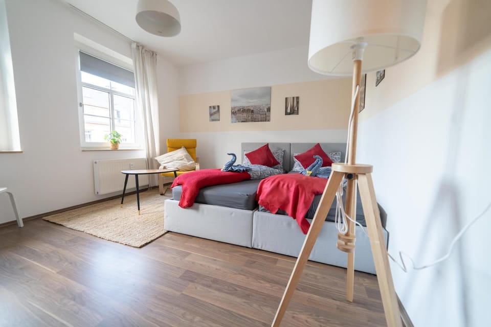 Bed, Photo of the whole room, Seating area, Bedroom