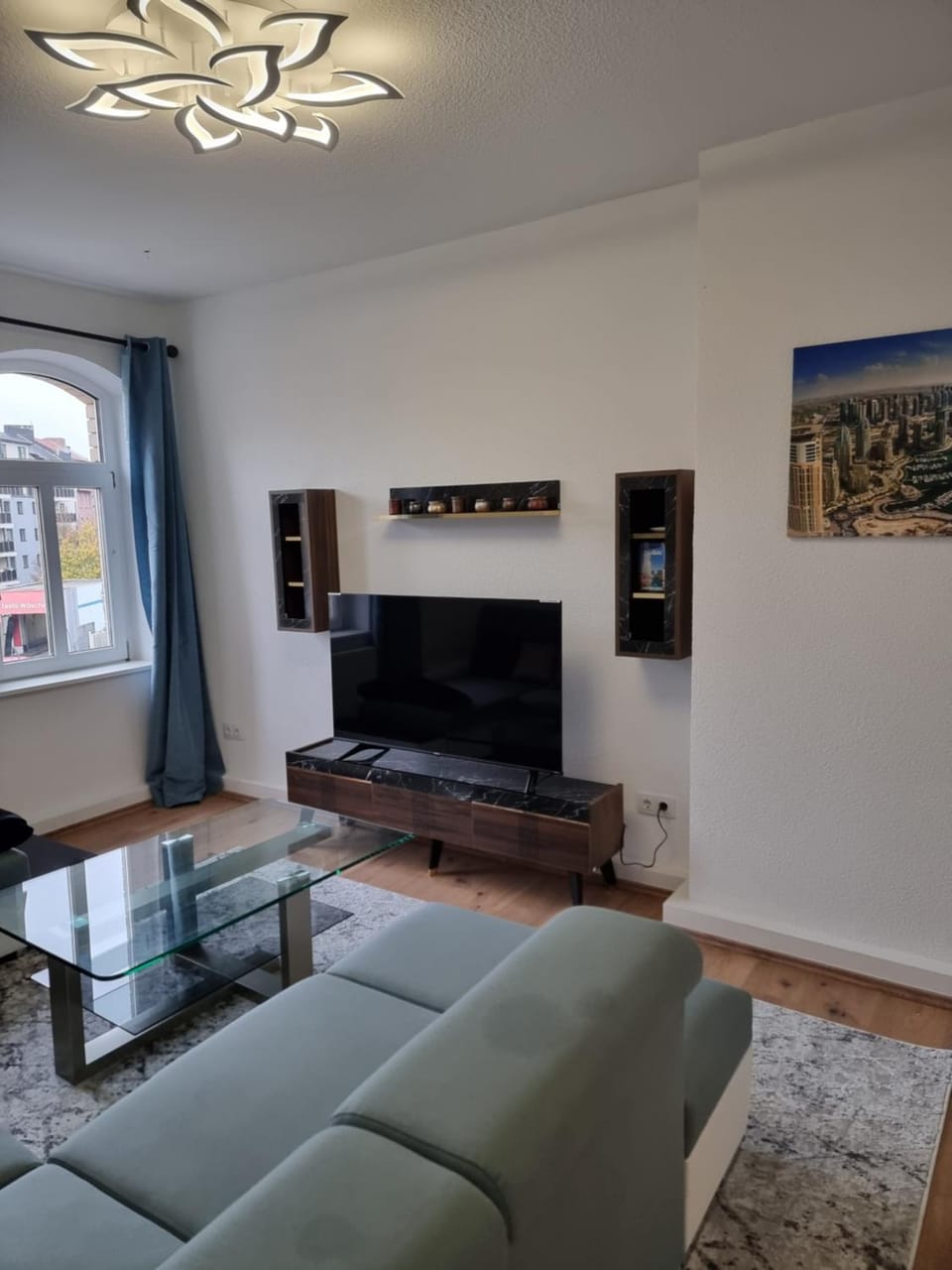 Communal lounge/ TV room, TV and multimedia, Living room