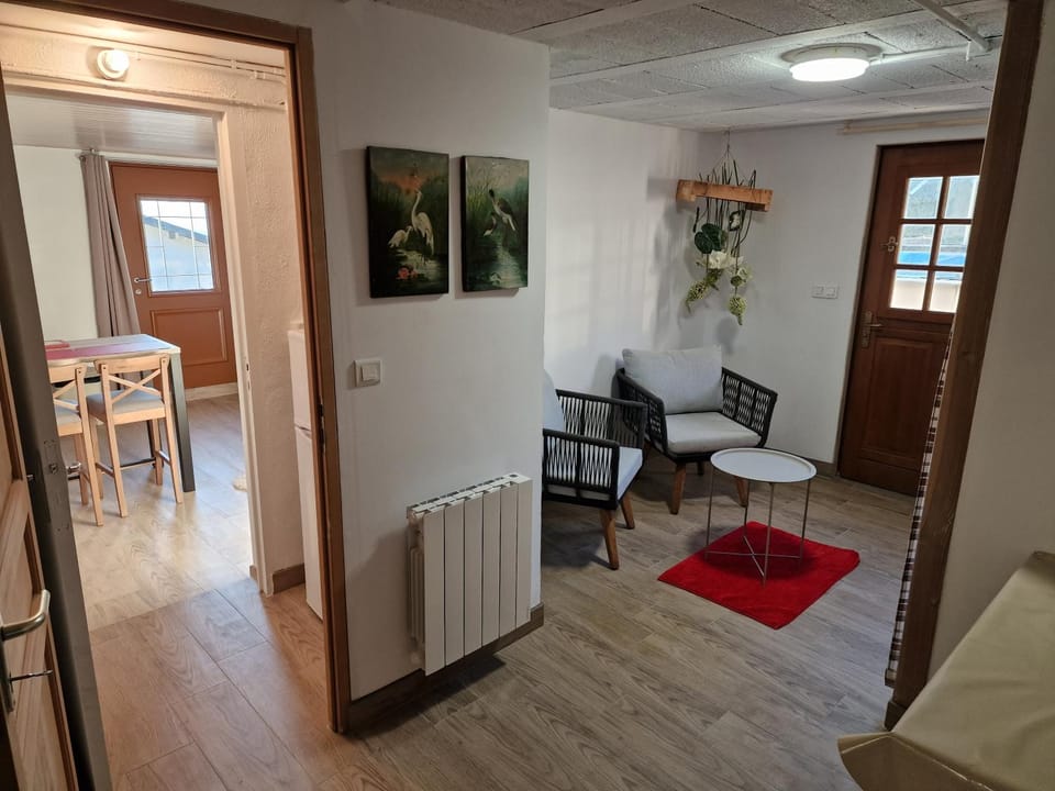 Property building, Seating area