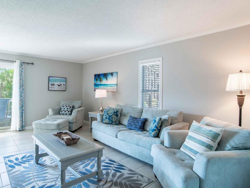 TV and multimedia, Living room, Seating area, furniture