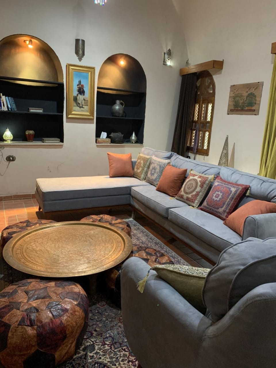 TV and multimedia, Living room, Seating area