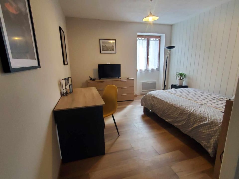 Studio bleu tout équipé avec wifi Apartment in Bourgogne-Franche-Comté
