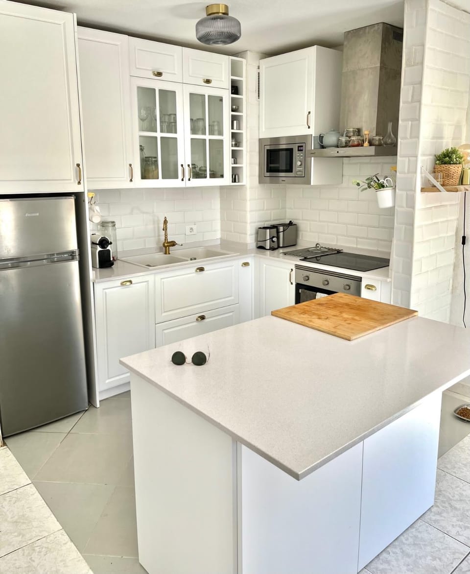Kitchen or kitchenette, dishwasher, minibar, pet friendly, stove