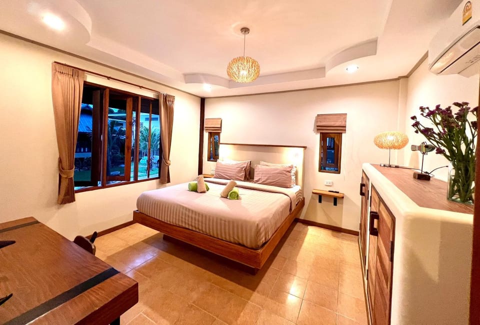 Three rare & private front beach villas Bed and Breakfast in Ko Pha-ngan Sub-district