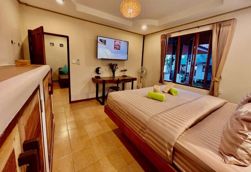 Three rare & private front beach villas Bed and Breakfast in Ko Pha-ngan Sub-district