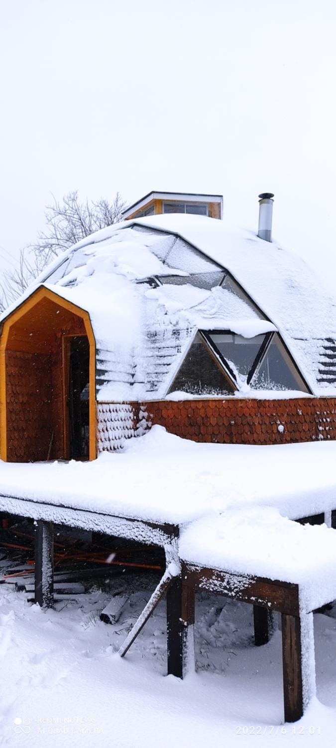 Property building, Day, Winter