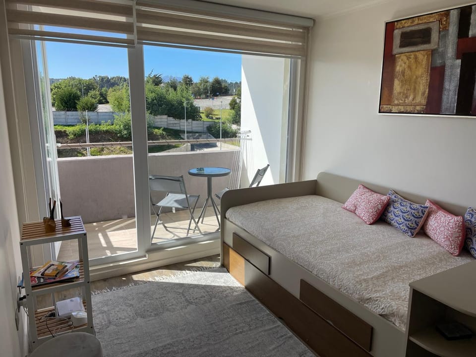 Departamento en Pelluco Alto, sector tranquilo y confortable con estacionamiento privado Apartment in Los Lagos, Chile