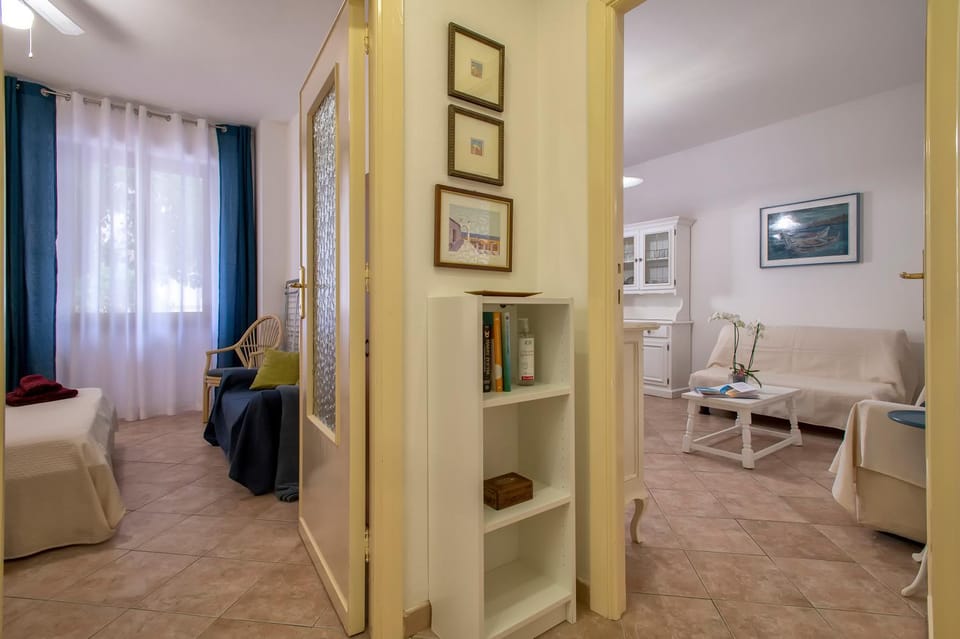 Living room, Seating area, Bedroom