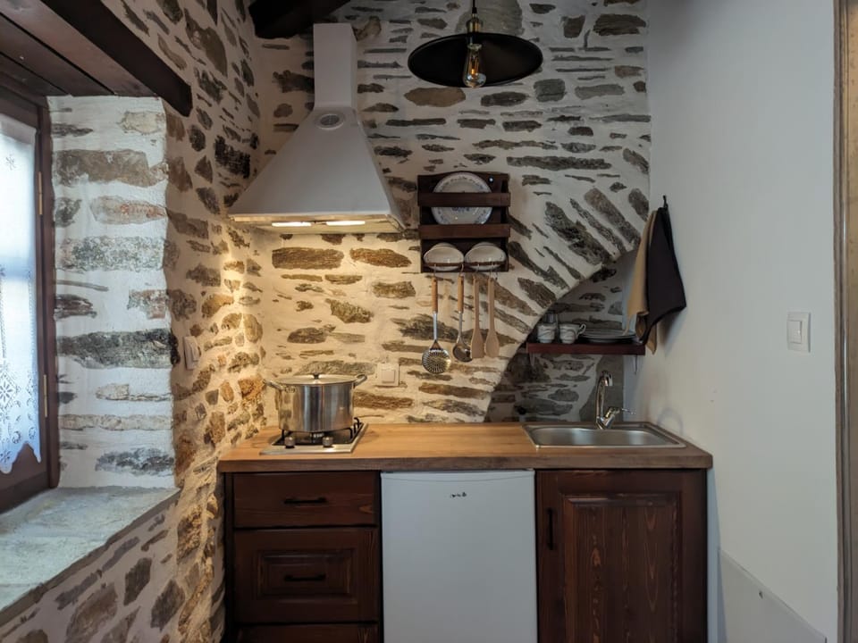 San Lorenzo Cottage - Παραδοσιακά Πέτρινα Δωμάτια - Άγιος Λαυρέντιος Πηλίου Apartment in Magnesia Prefecture, Greece