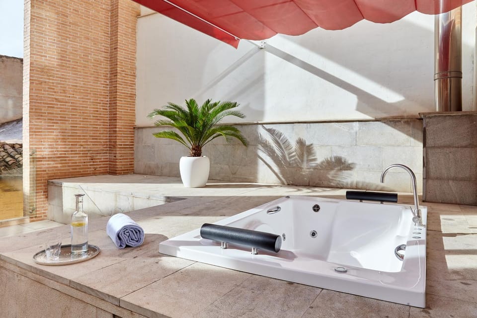 Patio, Balcony/Terrace