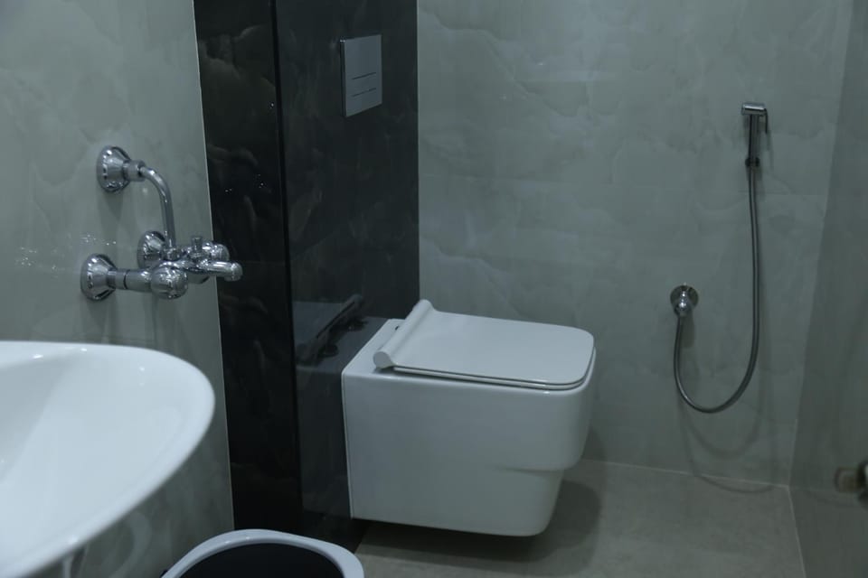 Toilet, Bathroom