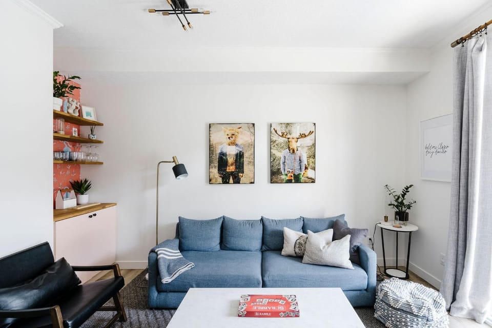 Living room, Photo of the whole room, Seating area