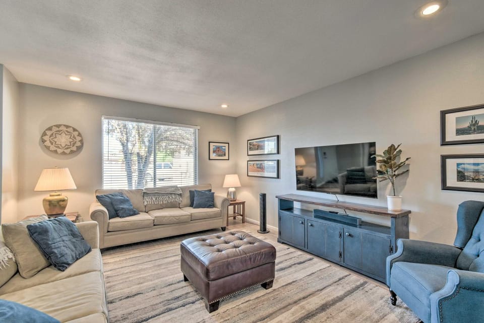 1 Mi to Dobson Ranch: Modern Escape w/ Gazebo! House in Dobson Ranch