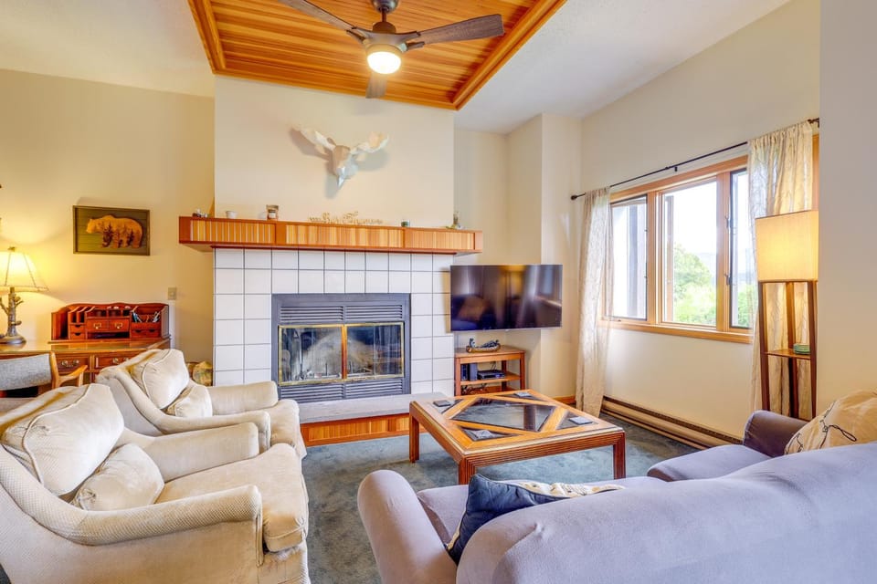 Lake Placid Condo w/ Patio - Walk to Beach! House in Adirondack Mountains