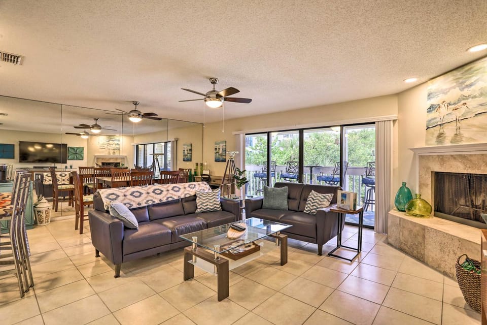 Sea La Vie: Sunny Indian Rocks Beach Condo! House in Indian Rocks Beach