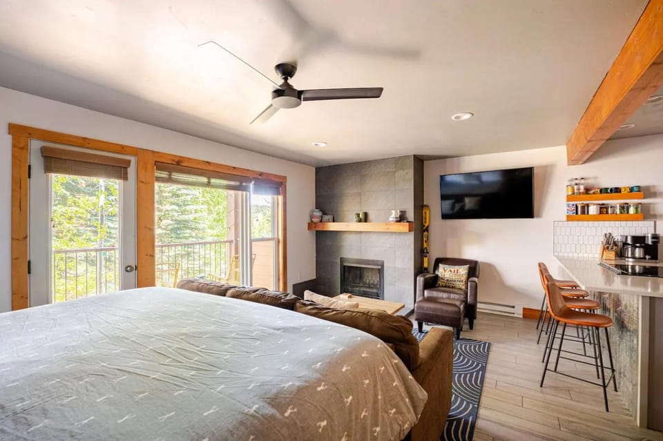 Living room, Photo of the whole room