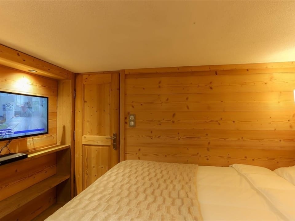 Duplex rénové à Val Thorens, 3 chambres, 6 pers, proche pistes et commerces - FR-1-637-49 Apartment in Les Allues