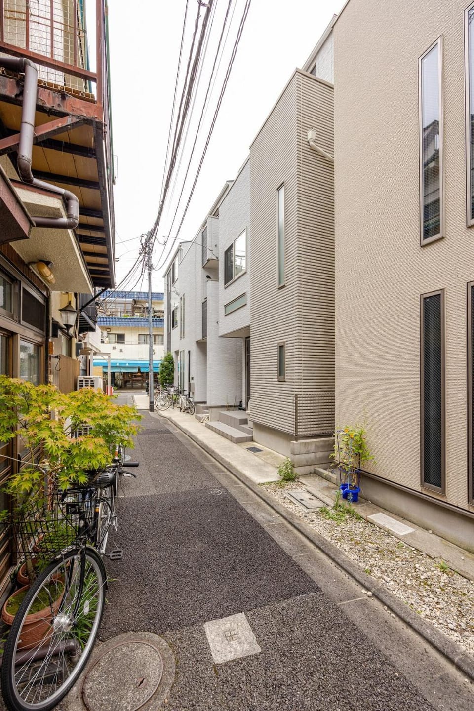 Senjyu House House in Japan