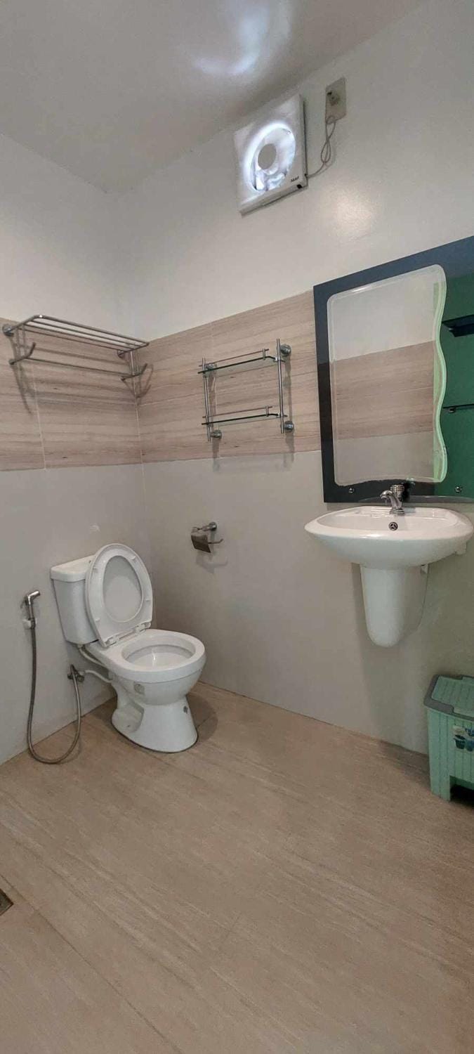 Toilet, Bathroom