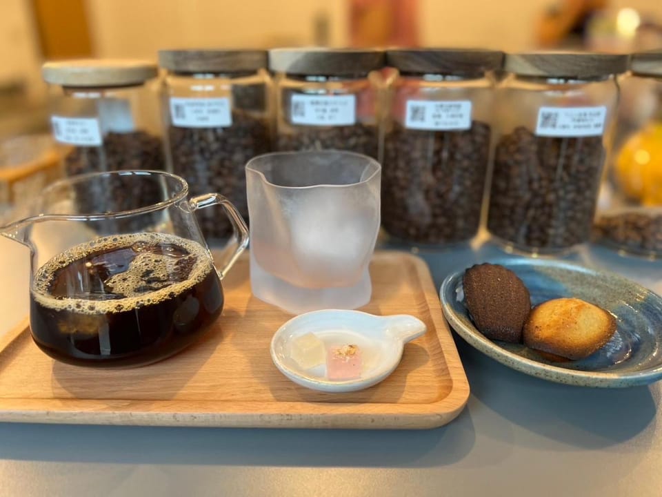 Food and drinks, Food, Drinks
