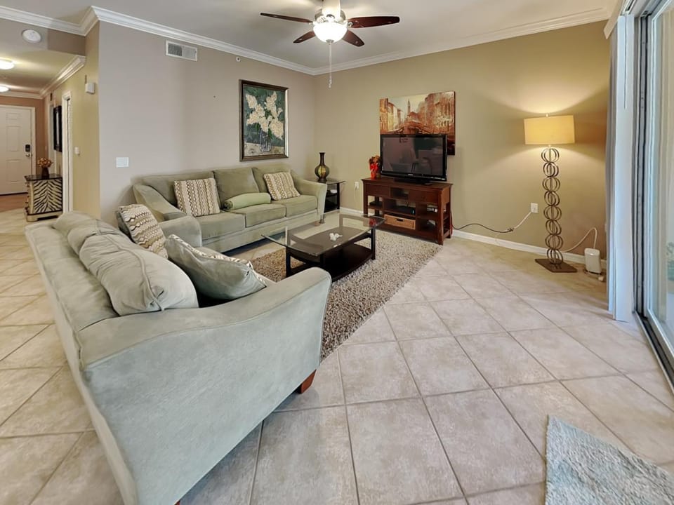 TV and multimedia, Living room, Seating area, furniture