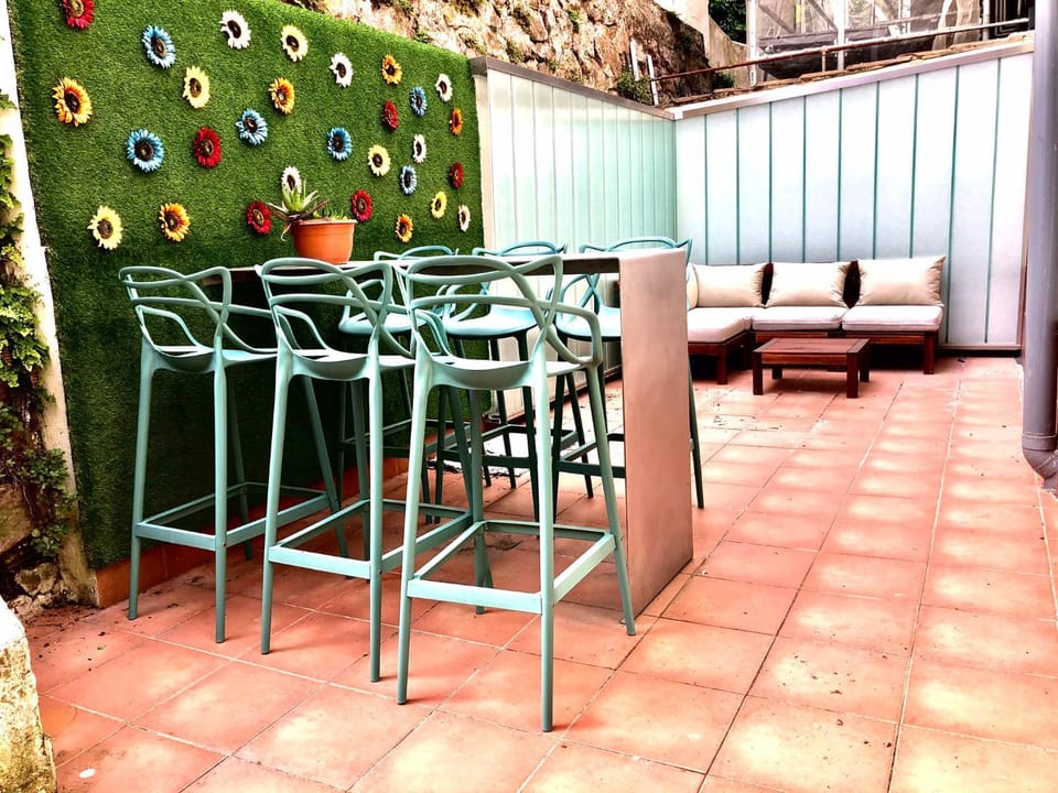 Balcony/Terrace, Balcony/Terrace, Seating area, Dining area, Beach