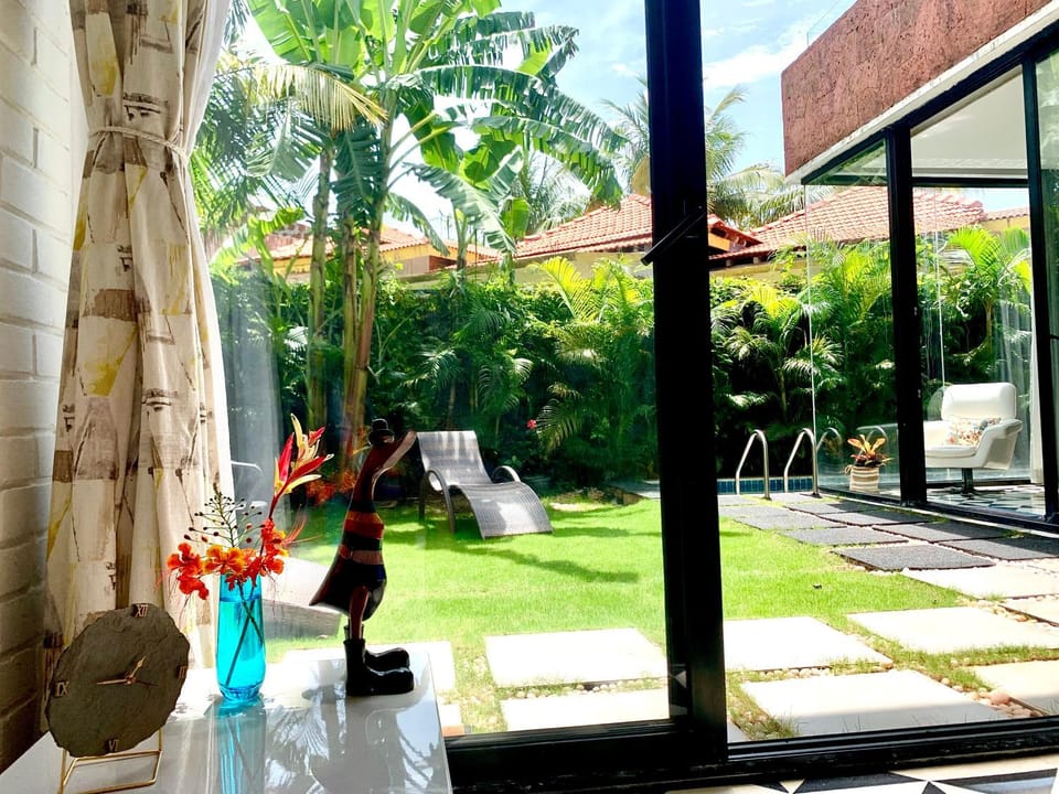Bedroom, Garden view