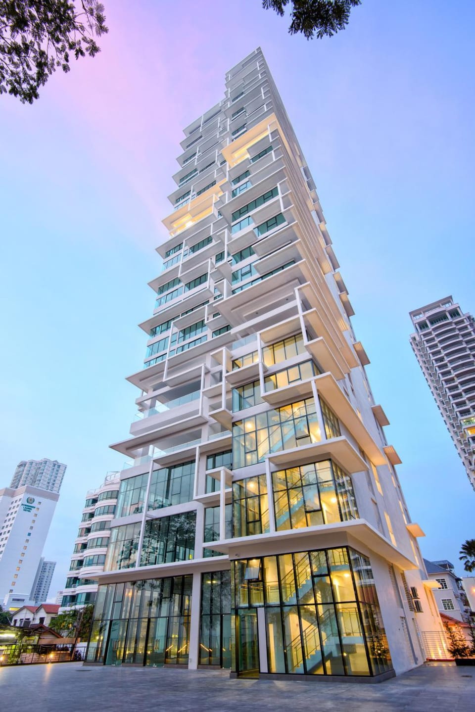 Sunrise Gurney Premium Suite - Gurney Drive Apartment in George Town