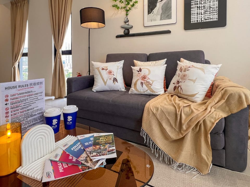 Living room, Seating area